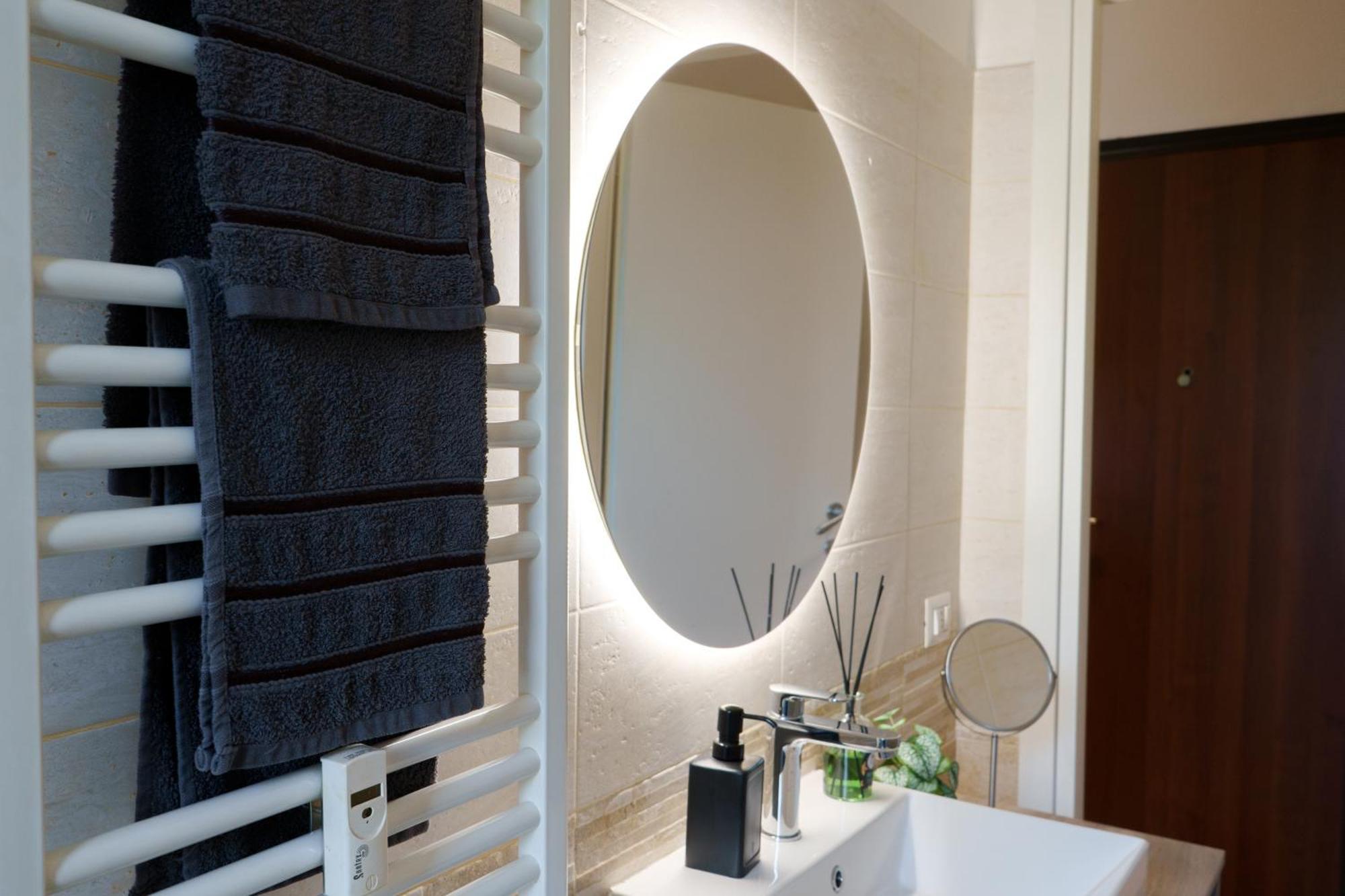 2Min Metro Rossa-20Min San Siro-Ac-Parcheggi Appartement Milaan Buitenkant foto